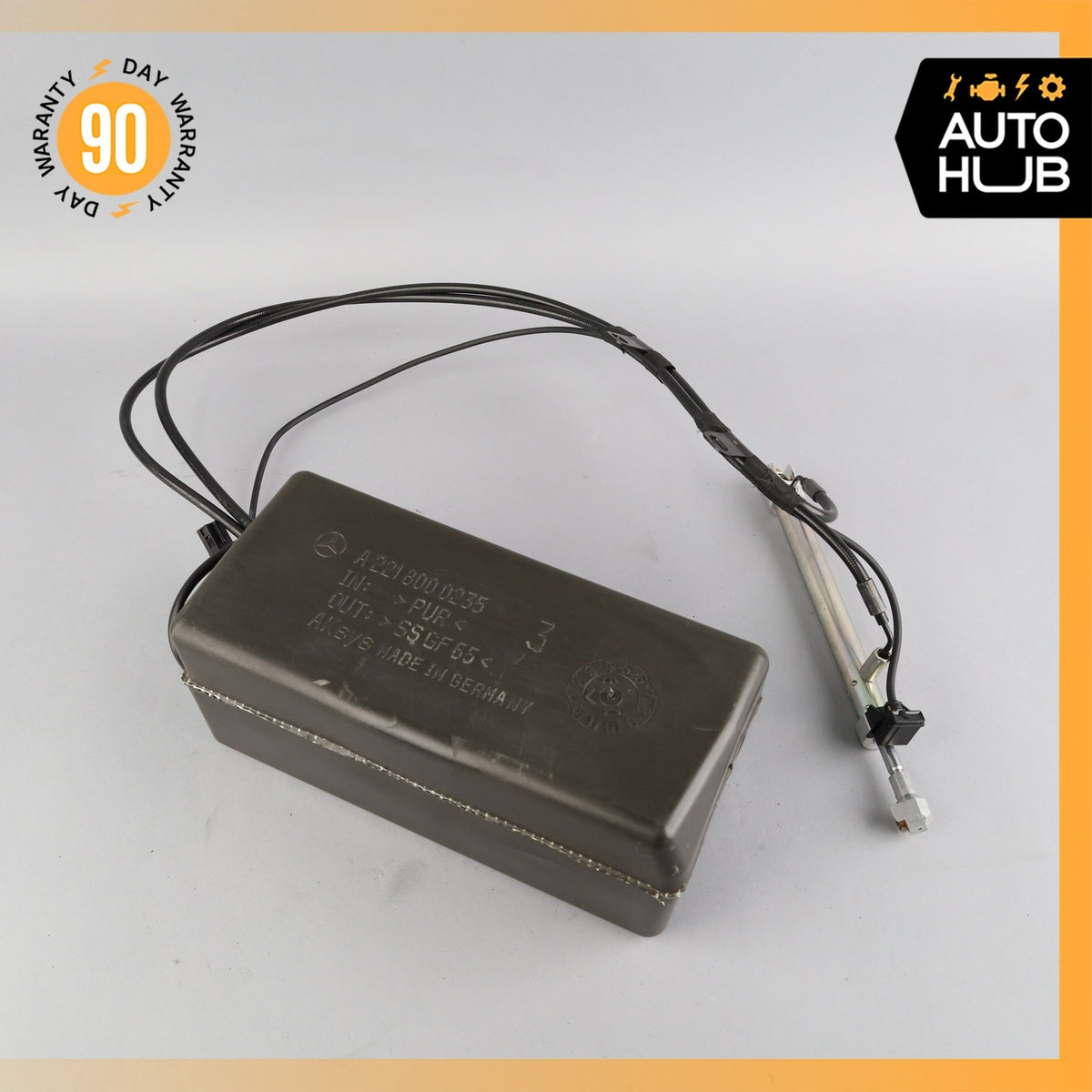 Mercedes W221 S550 Trunk Lid Locking Hydraulic Pull Down Pump w/ Foam Case OEM - photo 1