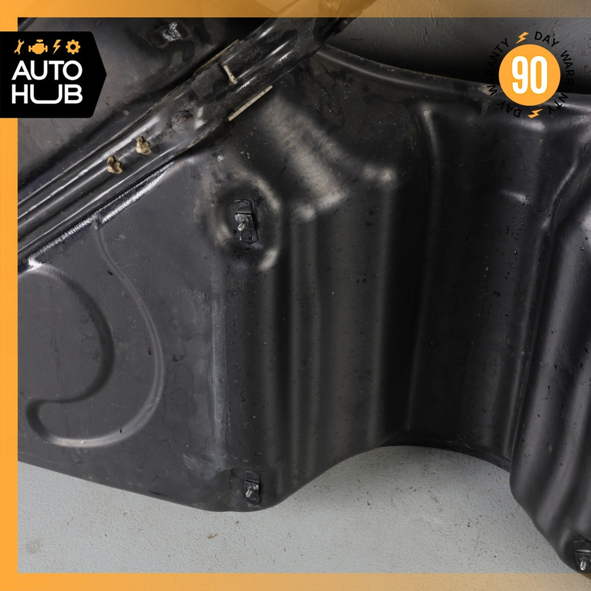 07-09 Mercedes W211 E350 M272 PZEV Fuel Gas Tank Reservoir Assembly OEM - photo 17