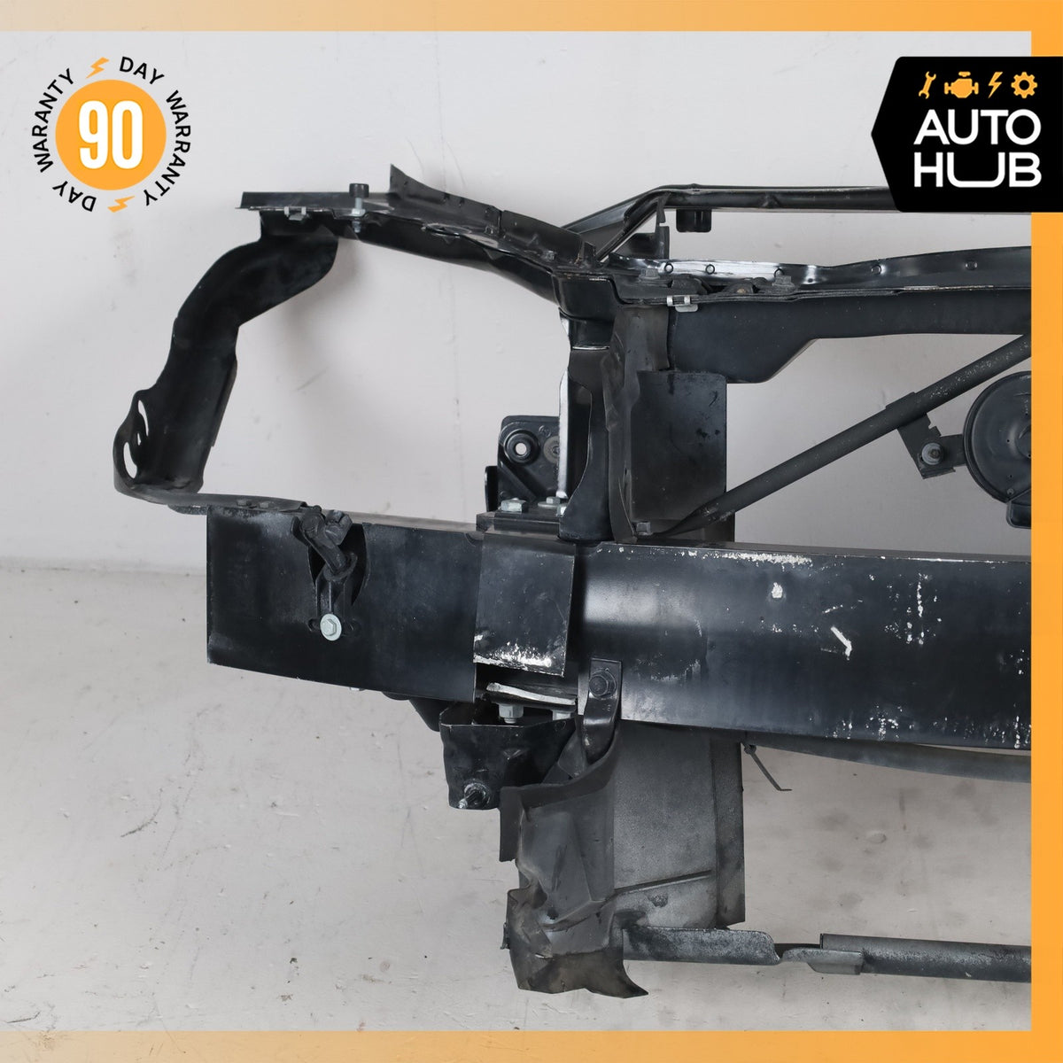 Mercedes R230 SL500 SL550 Front Reinforcement Bar Upper Radiator Support Clip - photo 2