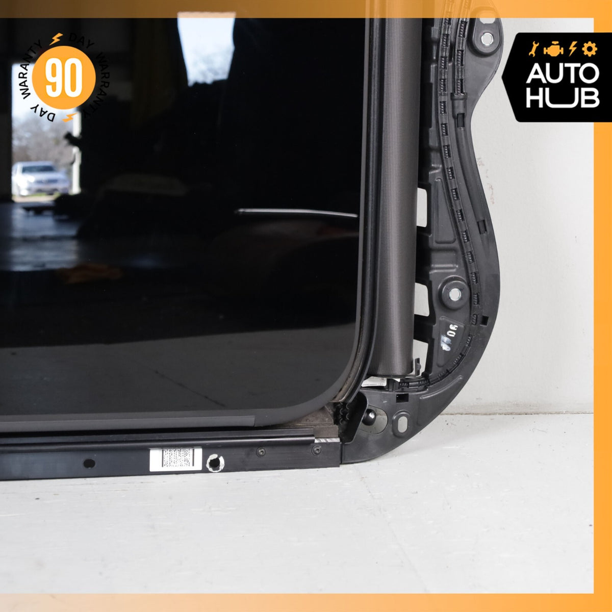 15-24 Porsche Macan 95B Turbo Panoramic Roof Glass Frame Black OEM 64k - photo 6