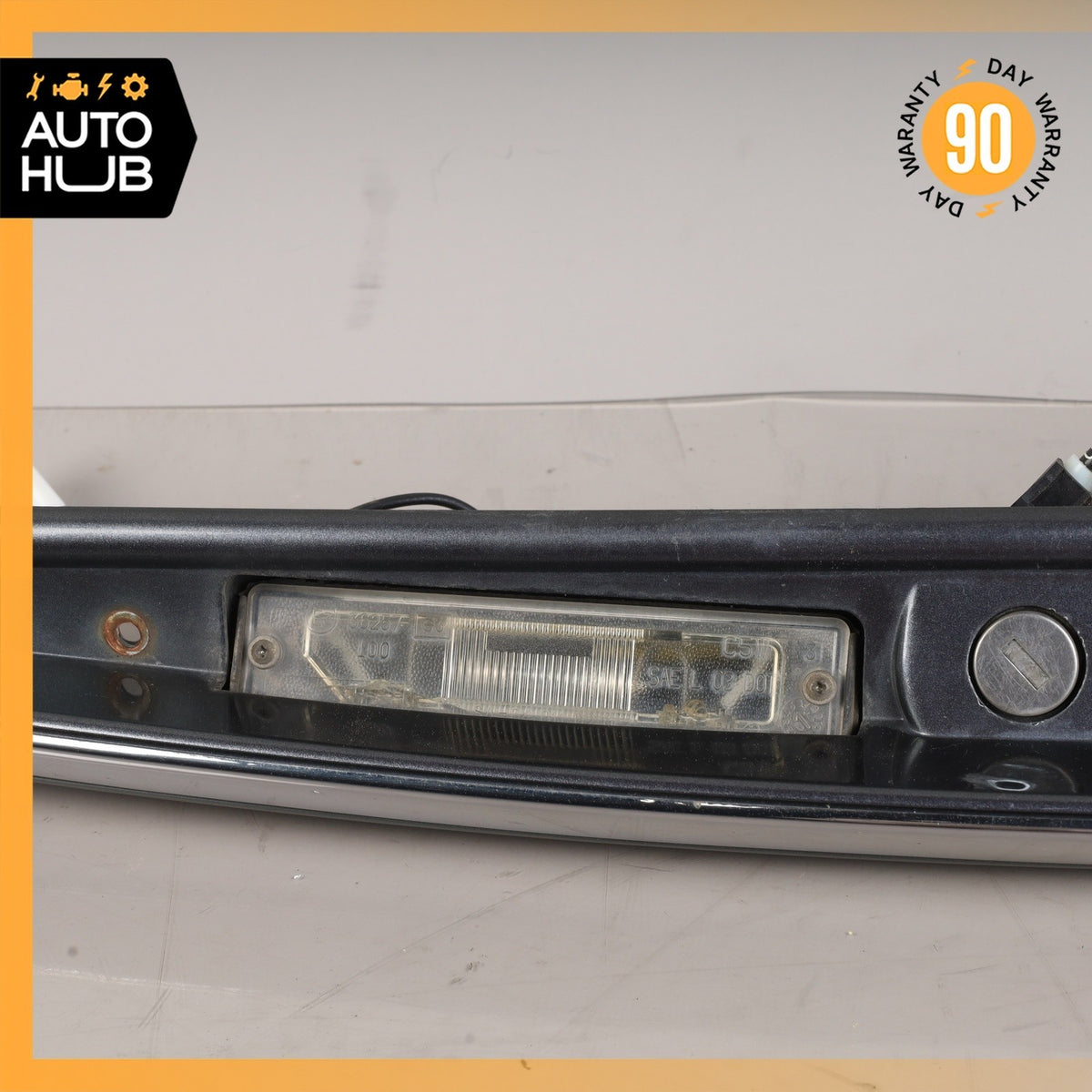 03-13 Maserati Quattroporte M139 Rear Trunk Lid Moulding Plate w/Lights OEM 84k - photo 10