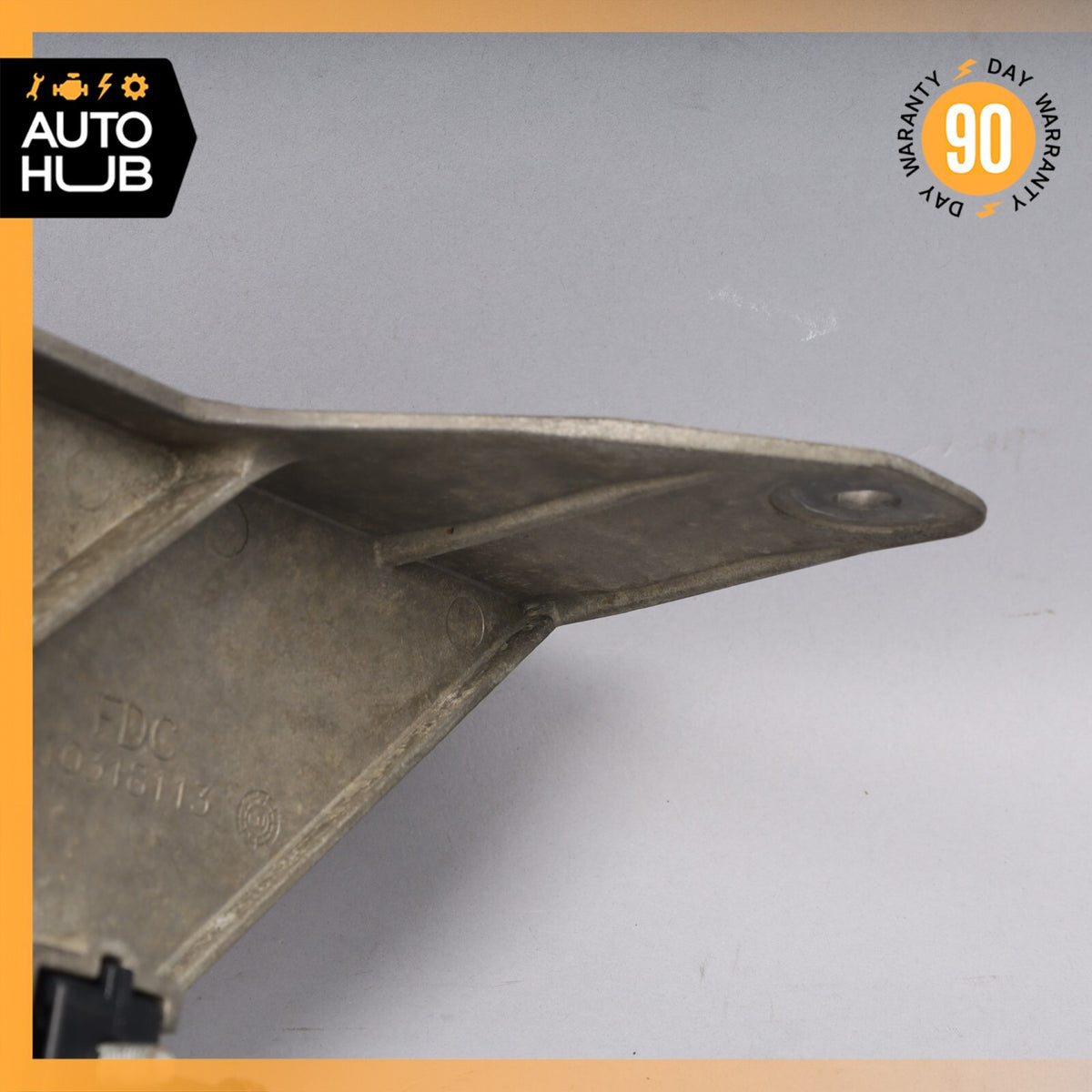 04-05 Cadillac XLR Adaptive Cruise Control Bracket 10318113 OEM 51k - photo 5