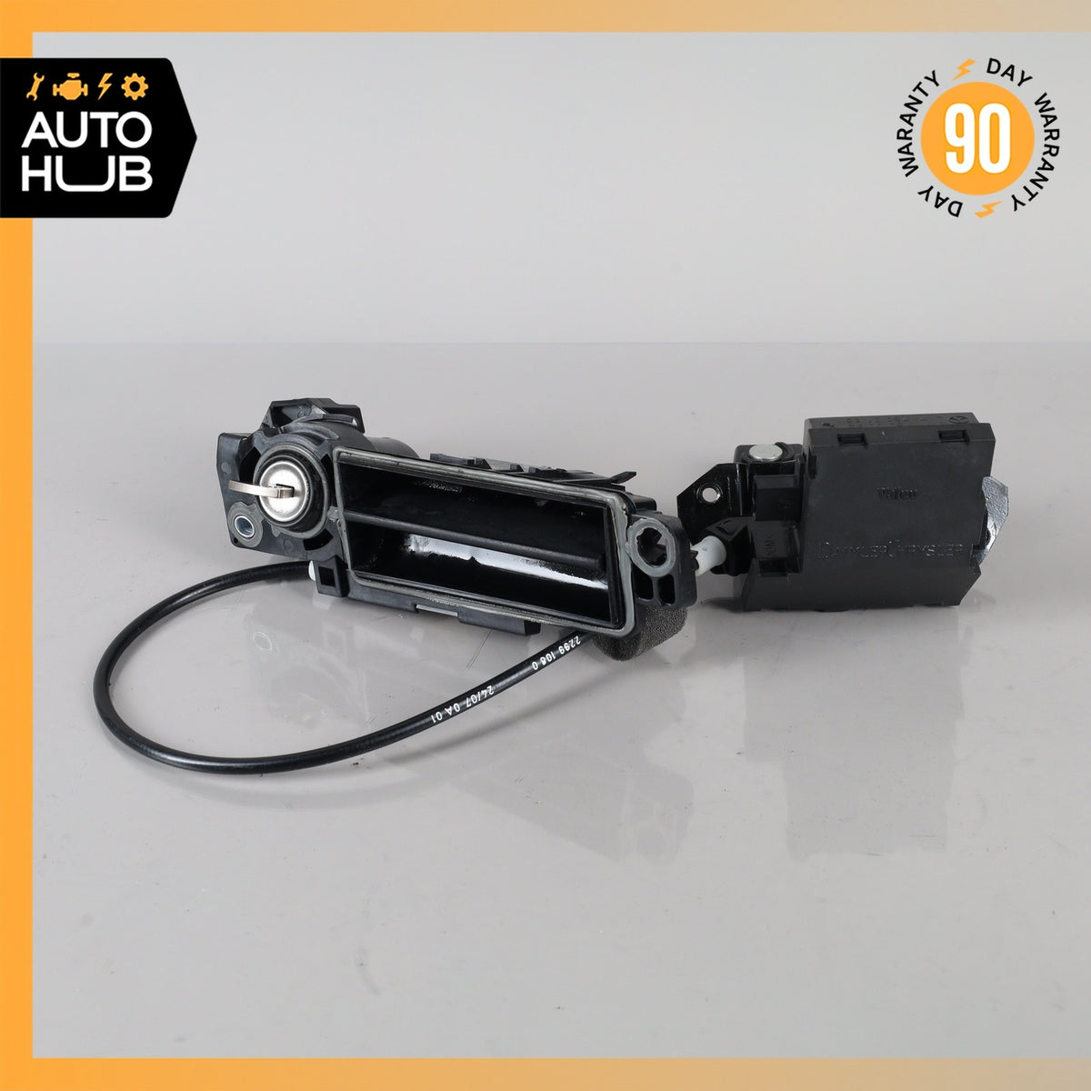 01-11 Mercedes W211 E350 CLK350 E500 Trunk Lock Latch Mechanism w/ Handle OEM - photo 2