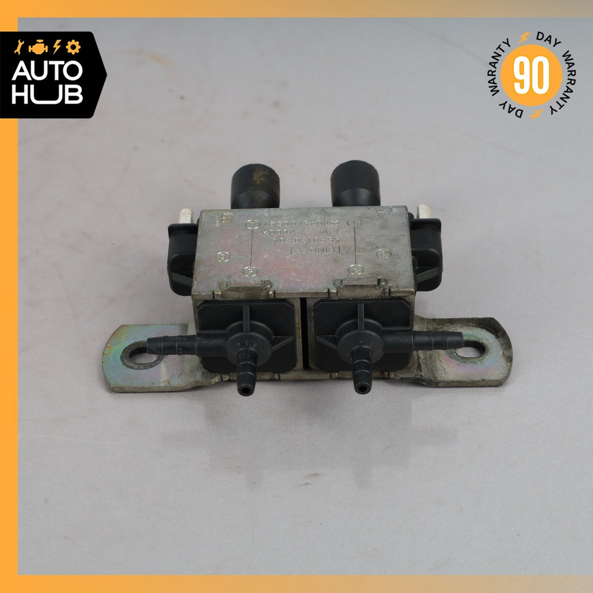 Mercedes W140 S320 EGR Fuel Vacuum Change Over Valve 0025400697 OEM - photo 7
