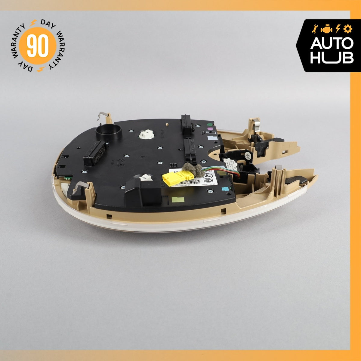 07-09 Mercedes W211 E350 E550 E63 Front Overhead Dome Light Beige 2118207201 OEM - photo 16