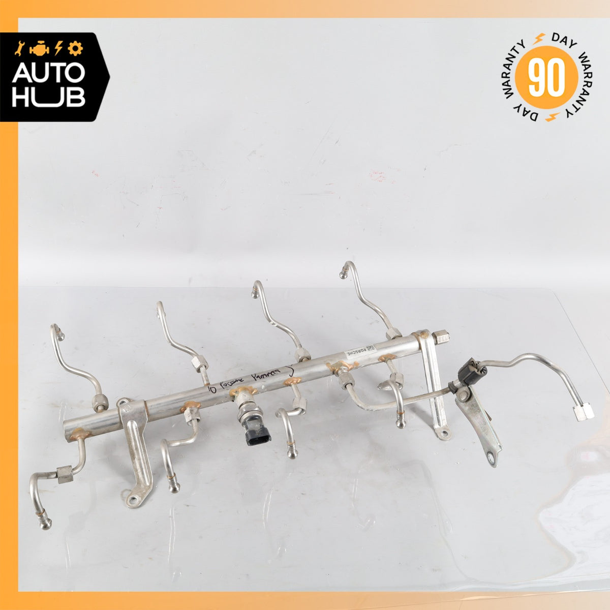 Porsche Panamera Cayenne 958 4.8L Fuel Injector Rail 94811011506 OEM - photo 1