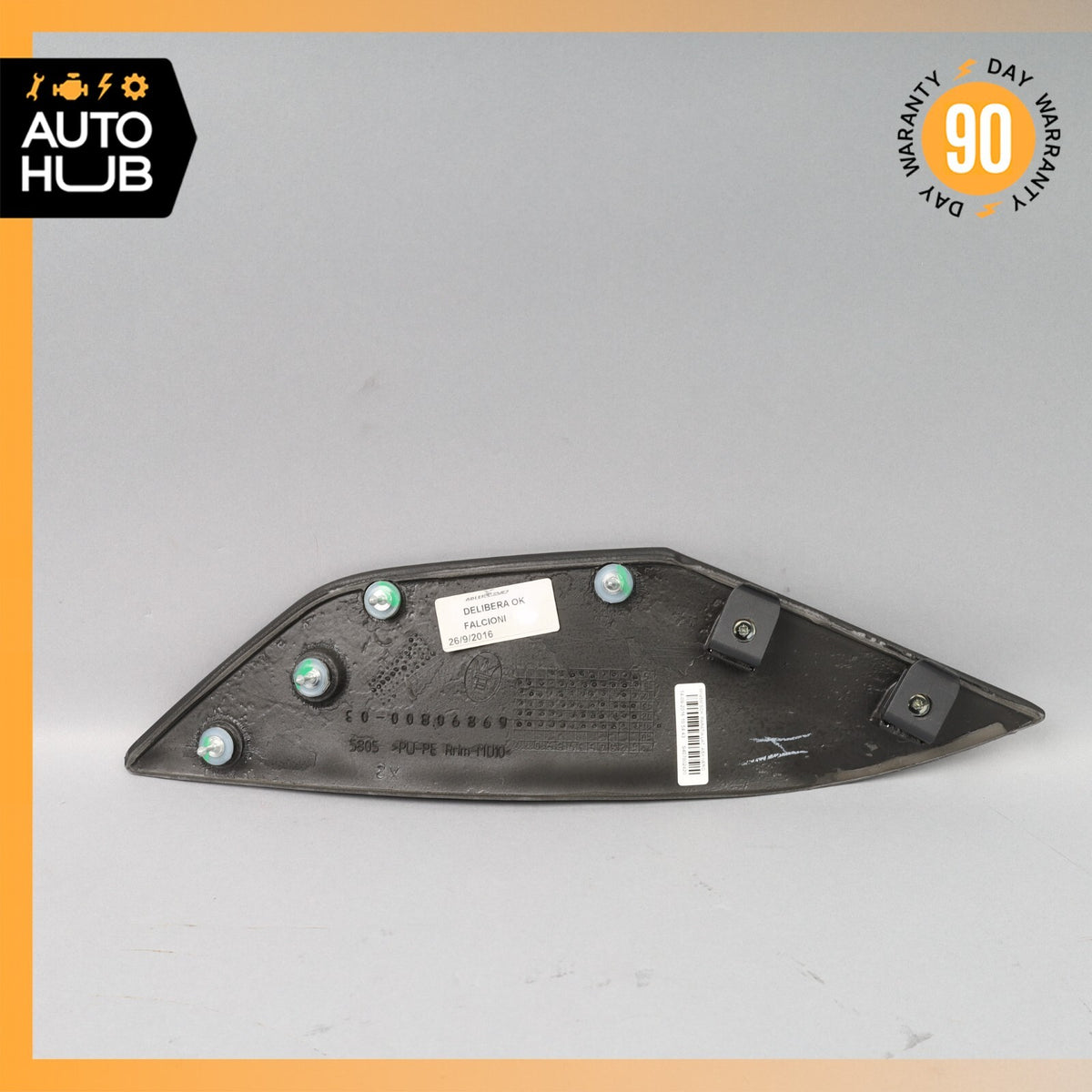 Maserati GranTurismo S M145 Center Console Armrest Storage Panel Trim Left OEM - photo 7