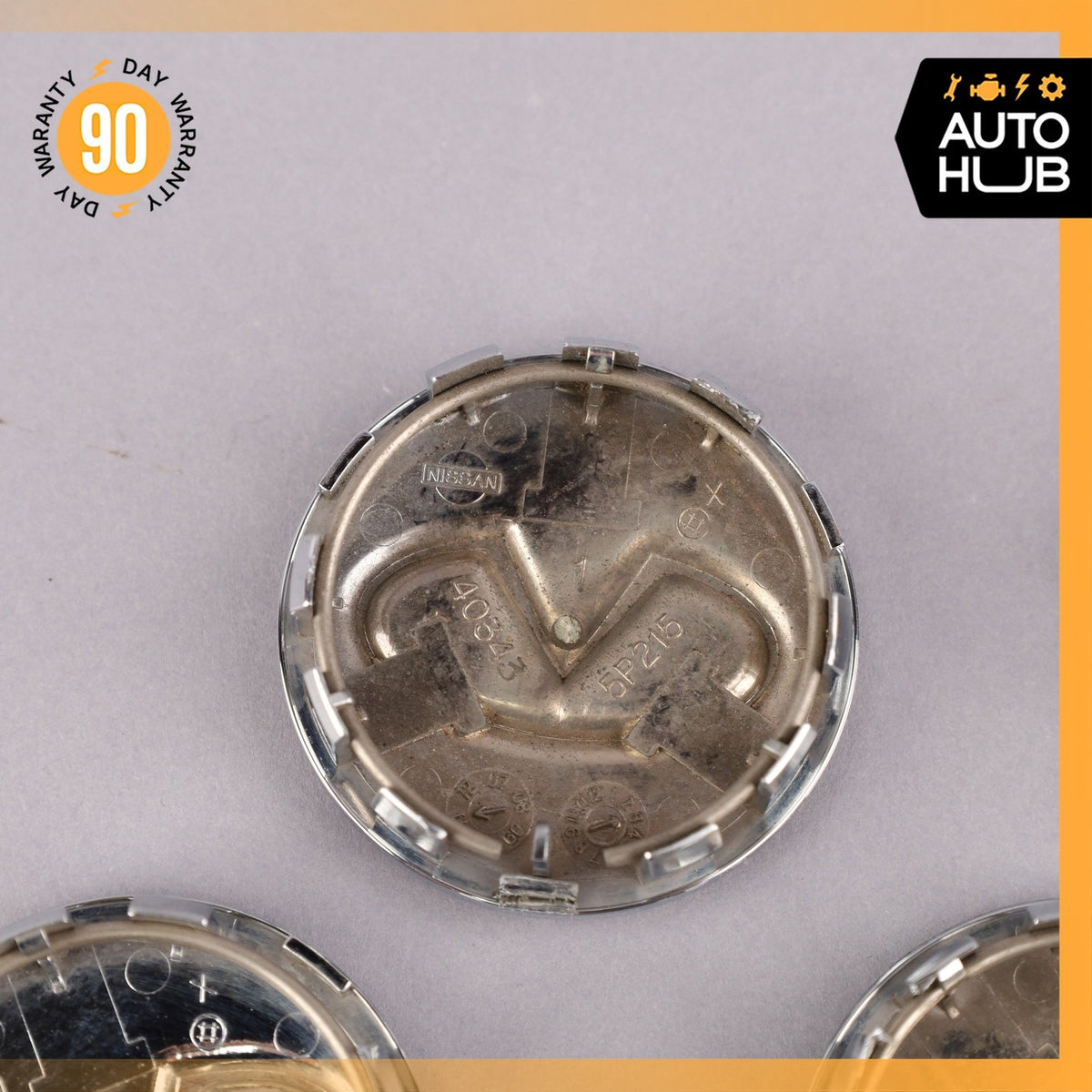 08-13 Infinity G37 Wheel Centre Cap Set of 4 OEM 77k - photo 9