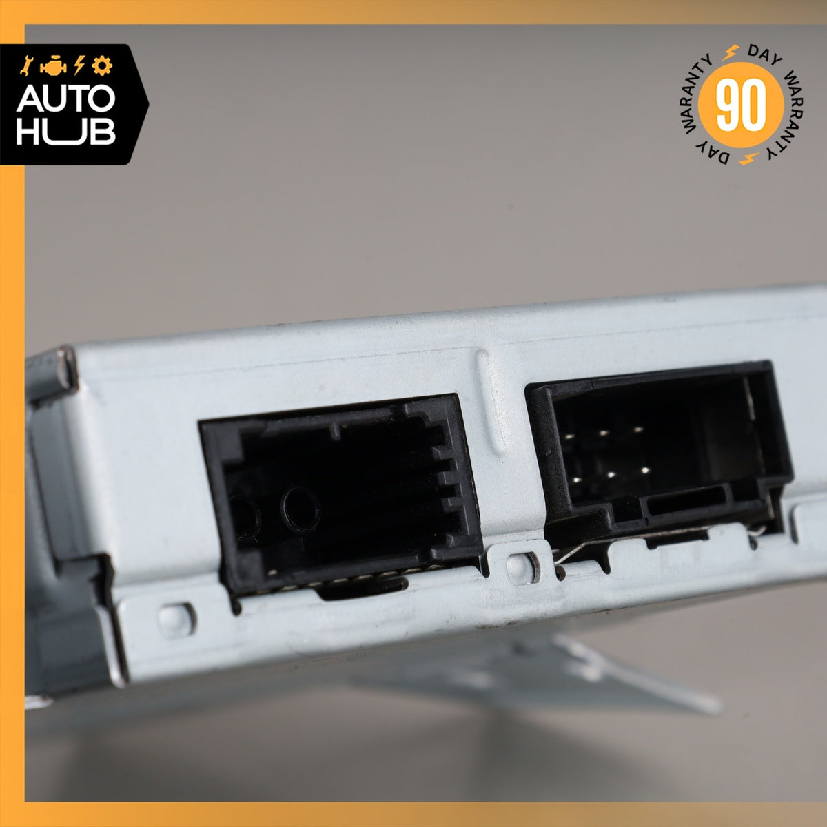 Mercedes W212 E350 S63 AMG SLK350 Communication Interface Module 2049009301 OEM - photo 10