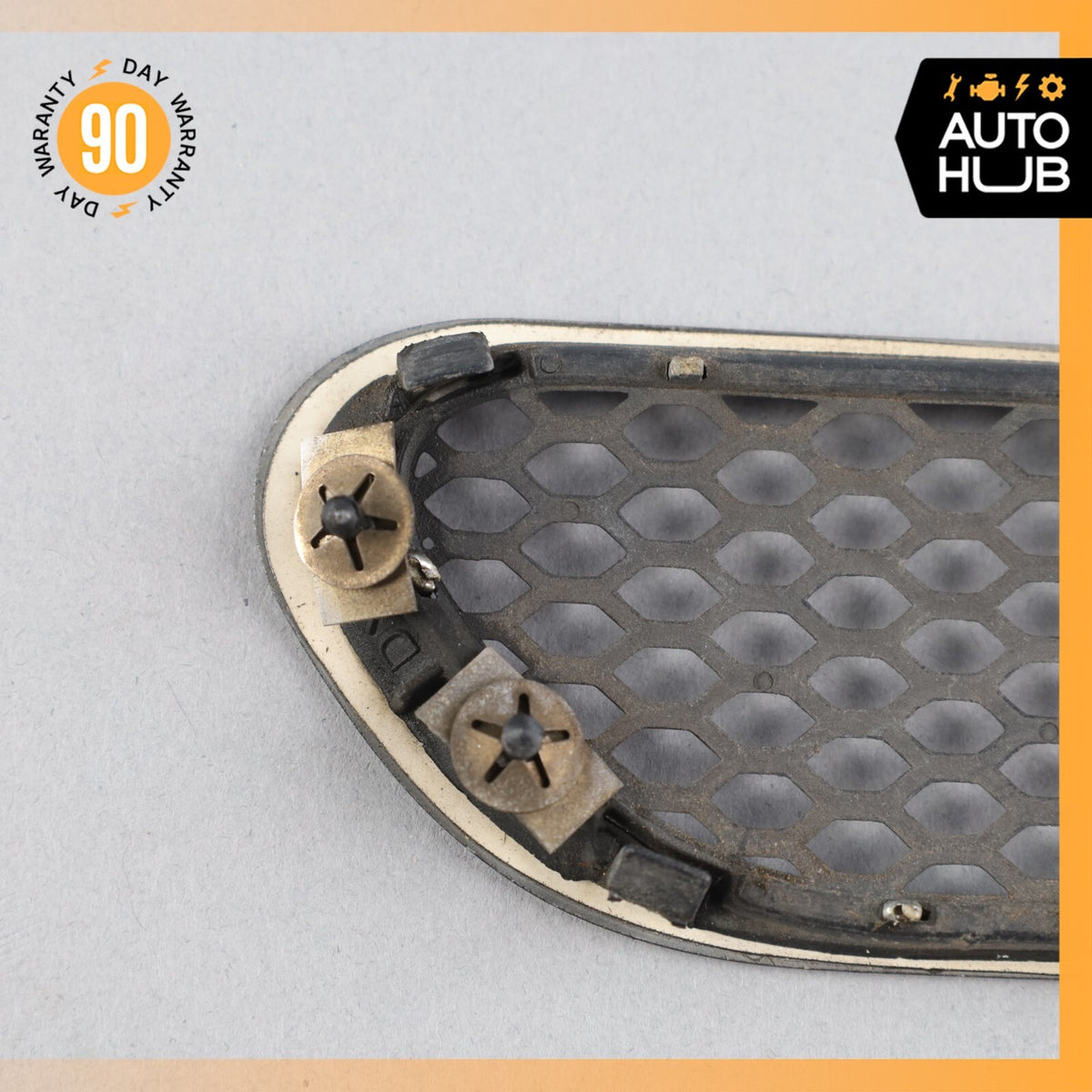03-13 Maserati Quattroporte M139 Fender Grill Grille Vent Right Side OEM 68k - photo 5