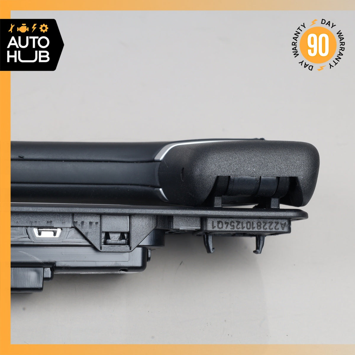 14-17 Mercedes W222 S550 S65 AMG Rear Right Interior Roof Grab Handle OEM - photo 5