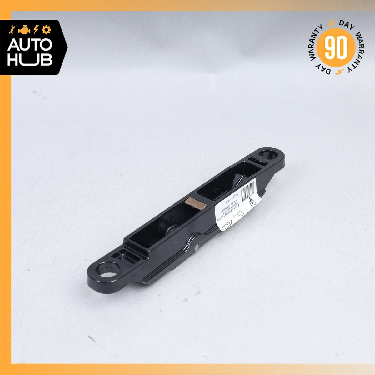 10-19 Maserati GranTurismo M145 Front Left Folding Roof Lock Striker OEM 23k - photo 1