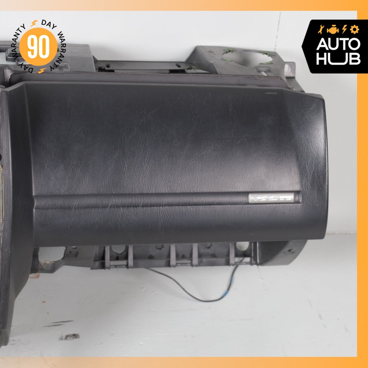 04-06 Cadillac XLR Dashboard Dash Board Panel Black 15913738 OEM - photo 4