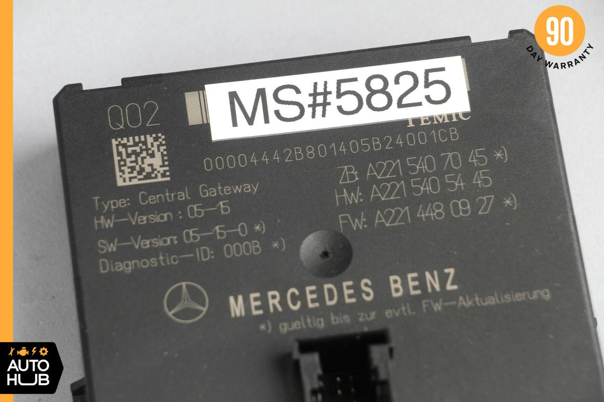 07-13 Mercedes W221 S550 S63 AMG Central Gateway Control Module 2215407045 OEM - photo 8