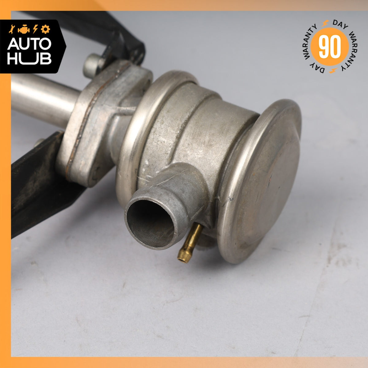 05-07 Maserati Quattroporte M139 Right Air Pump Check Valve EGR w/ Line OEM 79k - photo 2