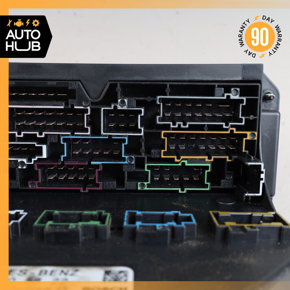 10-20 Mercedes X204 GLK250 SLK350 C250 Front SAM Module Relay Fuse Box OEM - photo 8