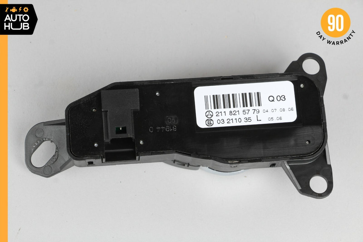 03-11 Mercedes W211 E320 CLS500 Door Mirror Control Switch 2118215779 OEM - photo 5