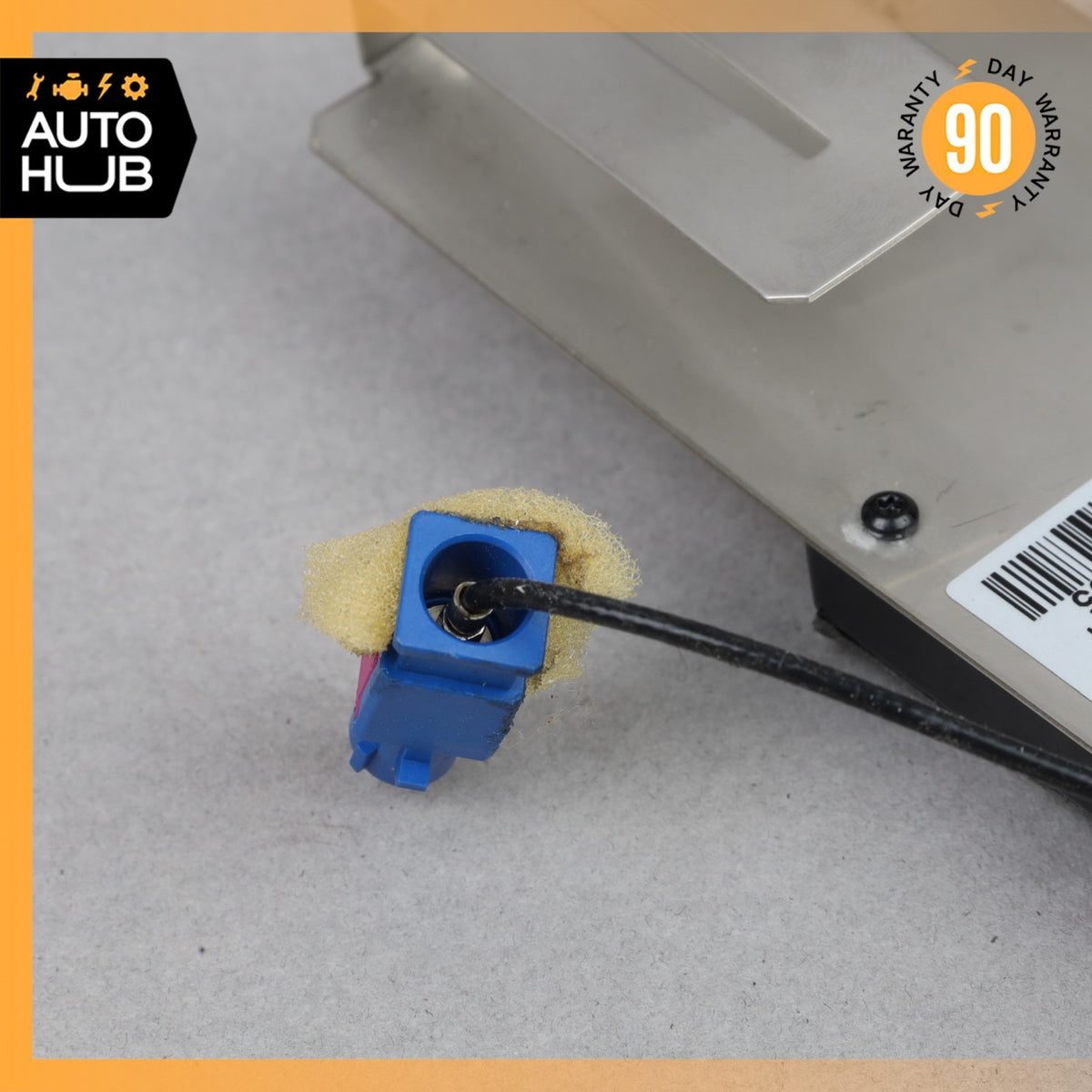 Bentley Flying Spur Satellite Radio Control Module Antena OEM - photo 7