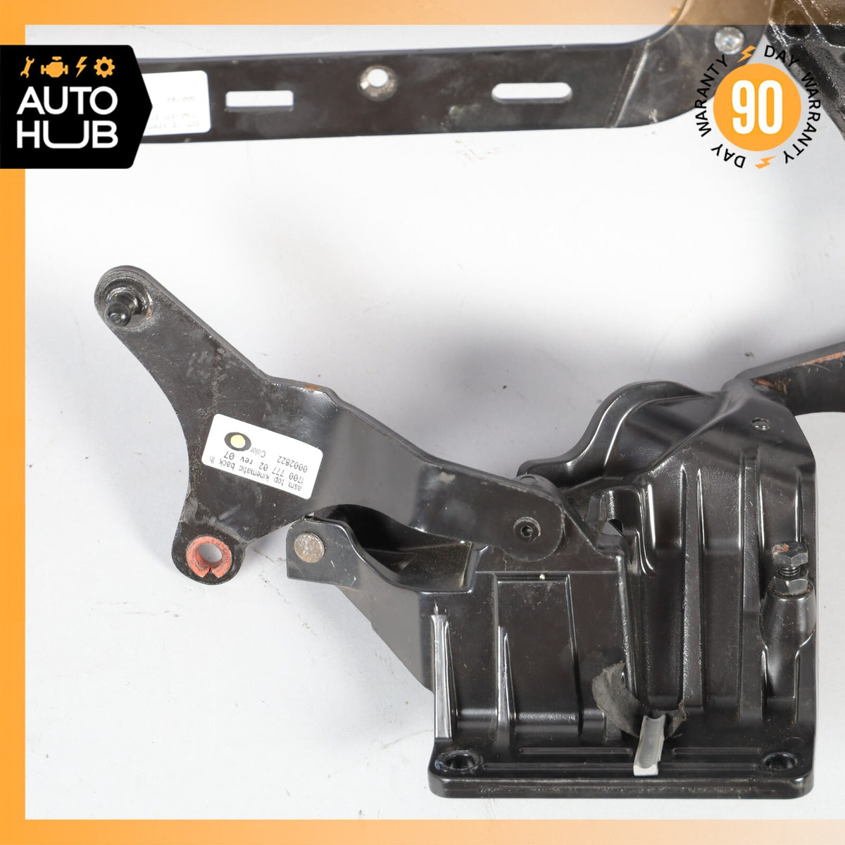 04-09 Cadillac XLR Left Side Convertible Decklid Hinge Bracket Linkage OEM 88k - photo 3