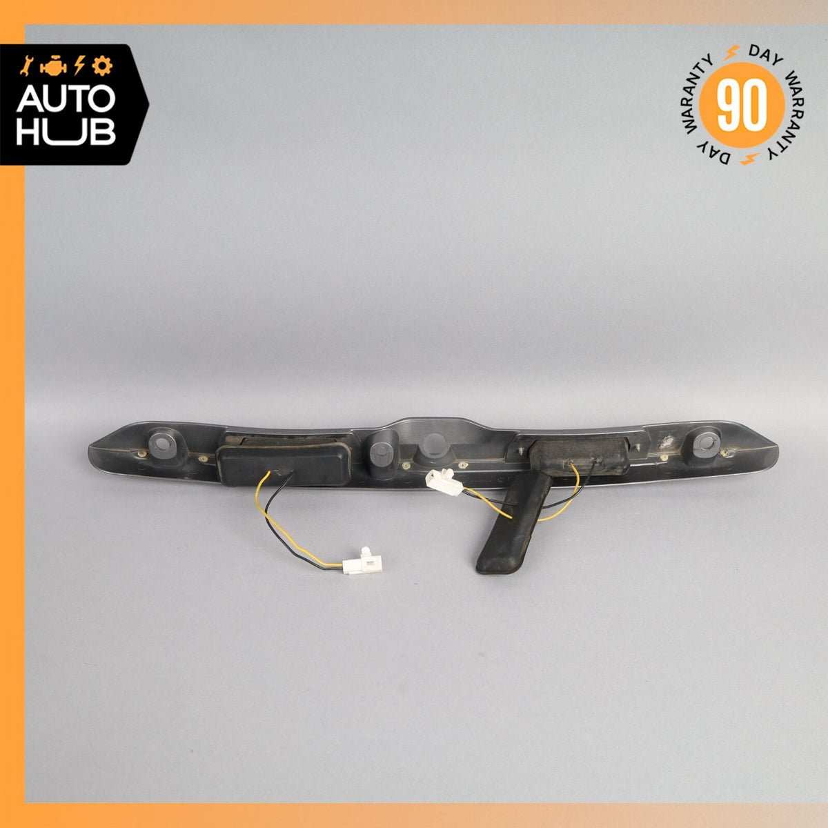 02-07 Maserati Spyder 4200 M138 Rear Trunk Lid Moulding Plate w/Lights OEM 61k - photo 13