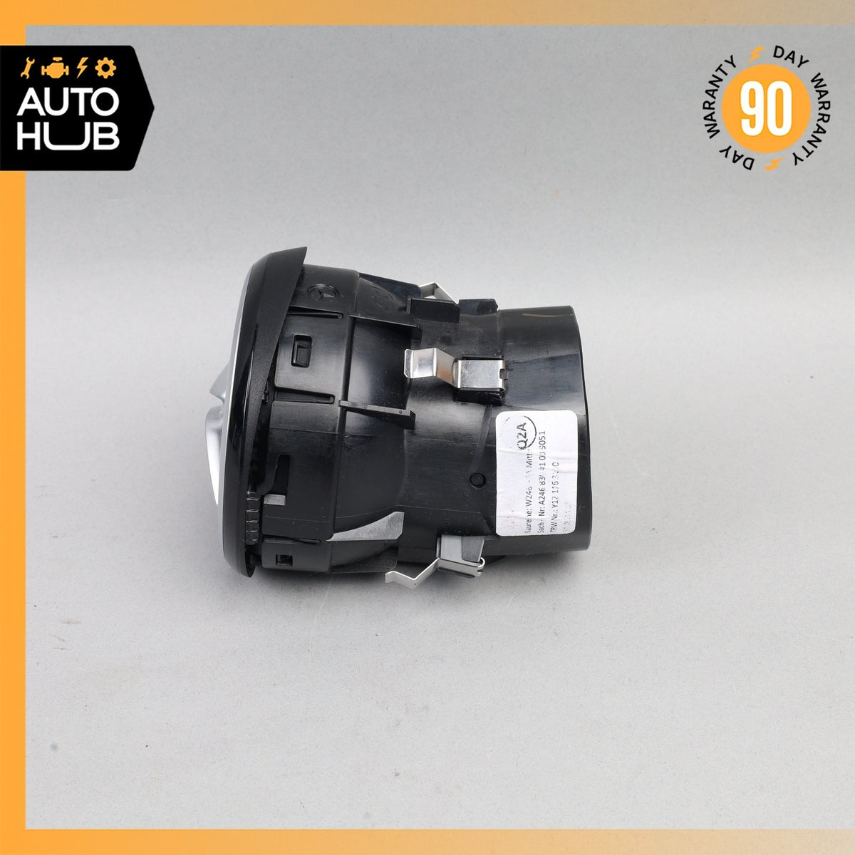Mercedes W242 B250e Front Center Dashboard A/C Air Vent OEM - photo 4
