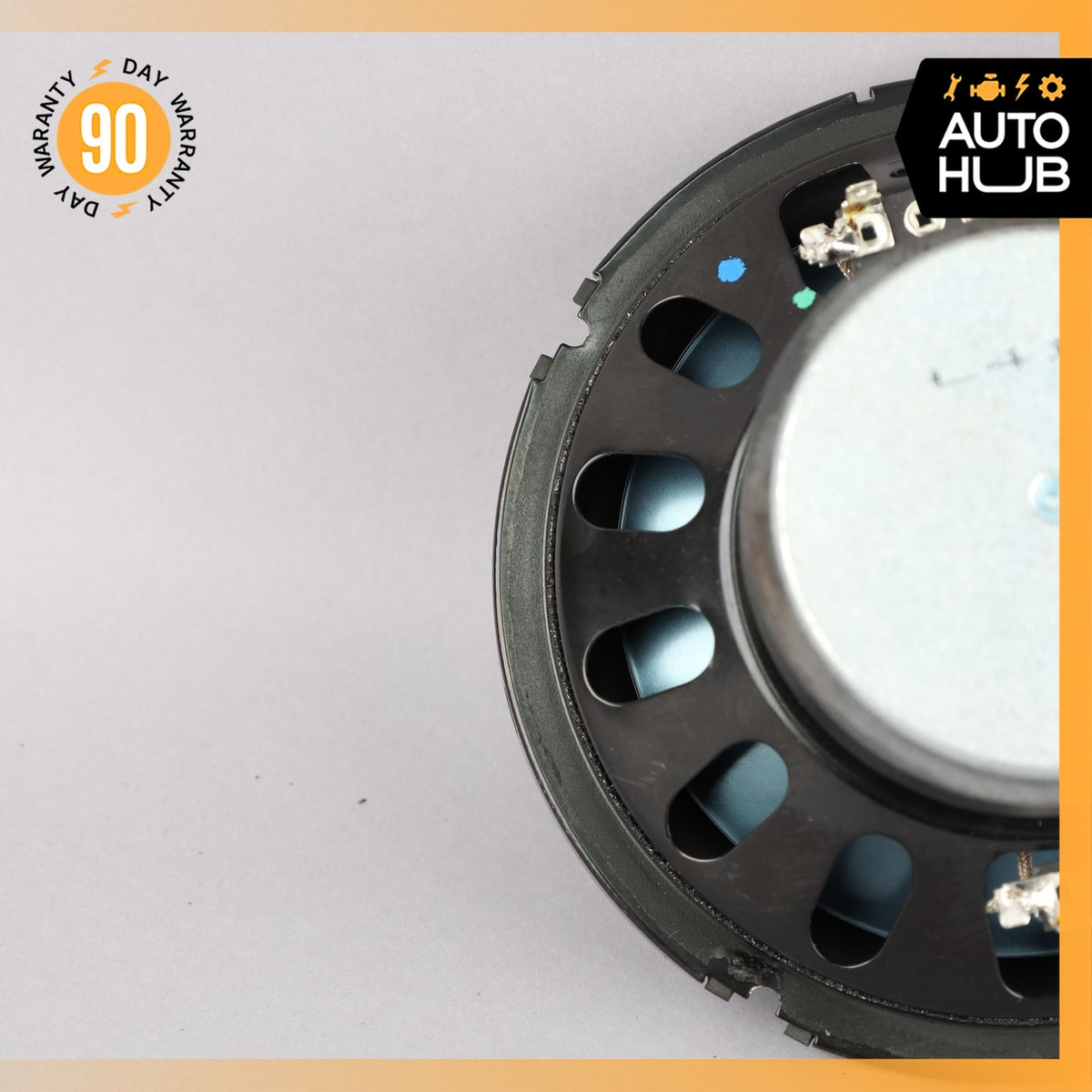 06-12 Mercedes W251 R320 R350 R500 Rear Trunk Subwoofer Speaker 2518200002 OEM - photo 6