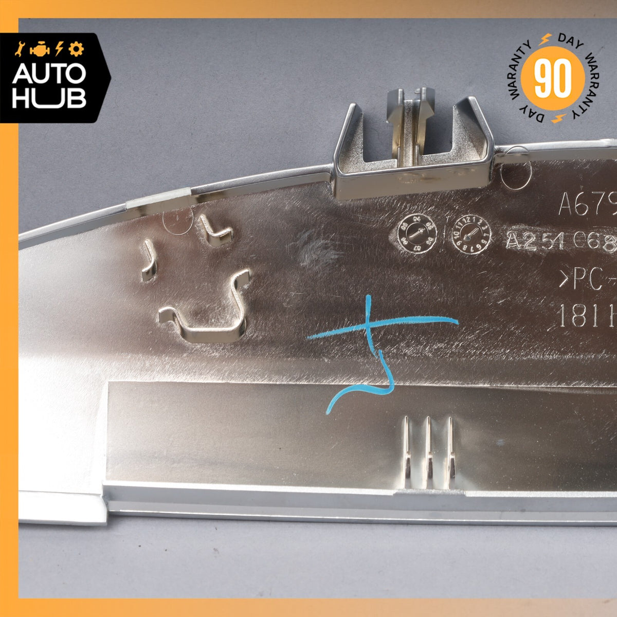 06-09 Mercedes W251 R500 R350 R320 Center Console Rear Right Side Trim OEM - photo 9