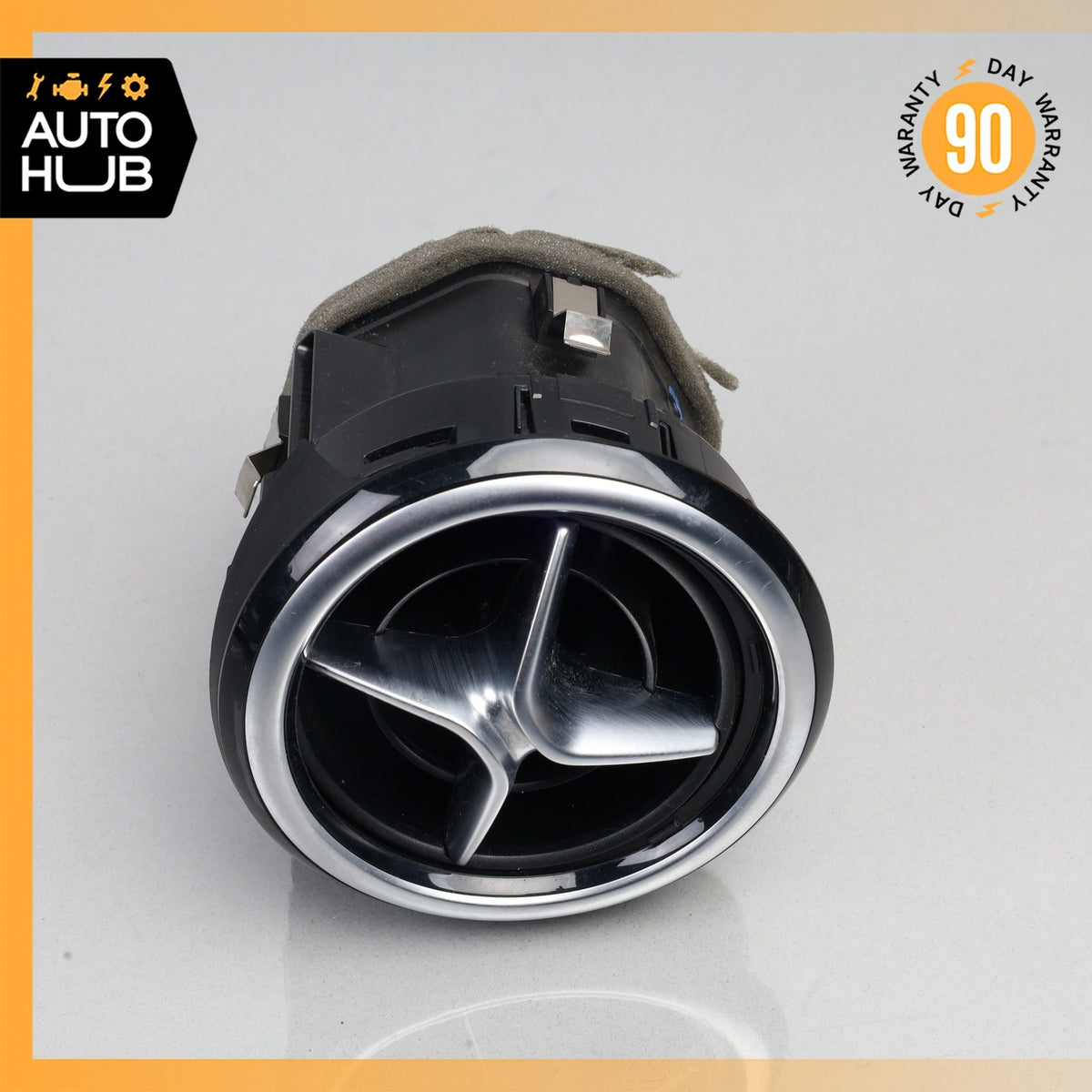 Mercedes W242 B250e Front Left Dashboard A/C Air Vent OEM - photo 1