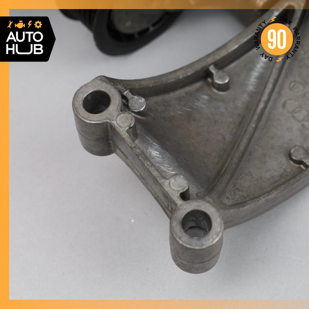 Porsche Cayenne Hybrid S 958 Engine Alternator Support Bracket w/ Pulley OEM - photo 10