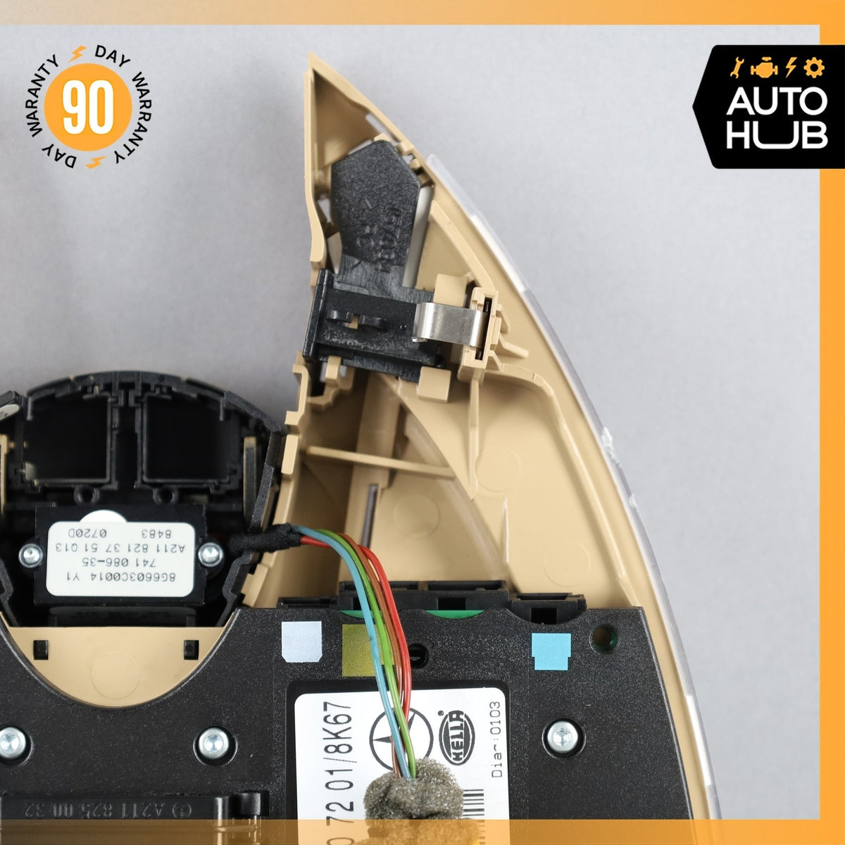 07-09 Mercedes W211 E350 E550 E63 Front Overhead Dome Light Beige 2118207201 OEM - photo 20