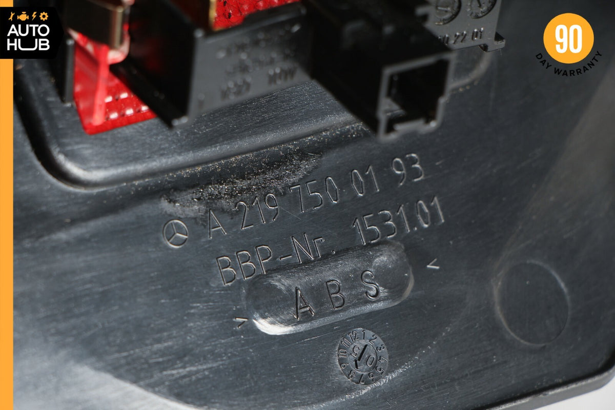 06-11 Mercedes W219 CLS55 CLS550 CLS63 AMG Rear Trunk Lid Trim Cover OEM 74k - photo 11