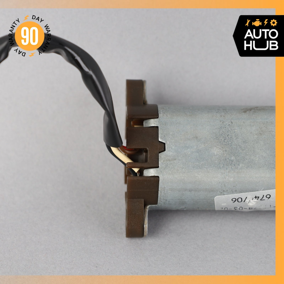BMW E64 650i M3 Front Left Side Seat Backrest Adjustment Control Motor OEM 71k - photo 6