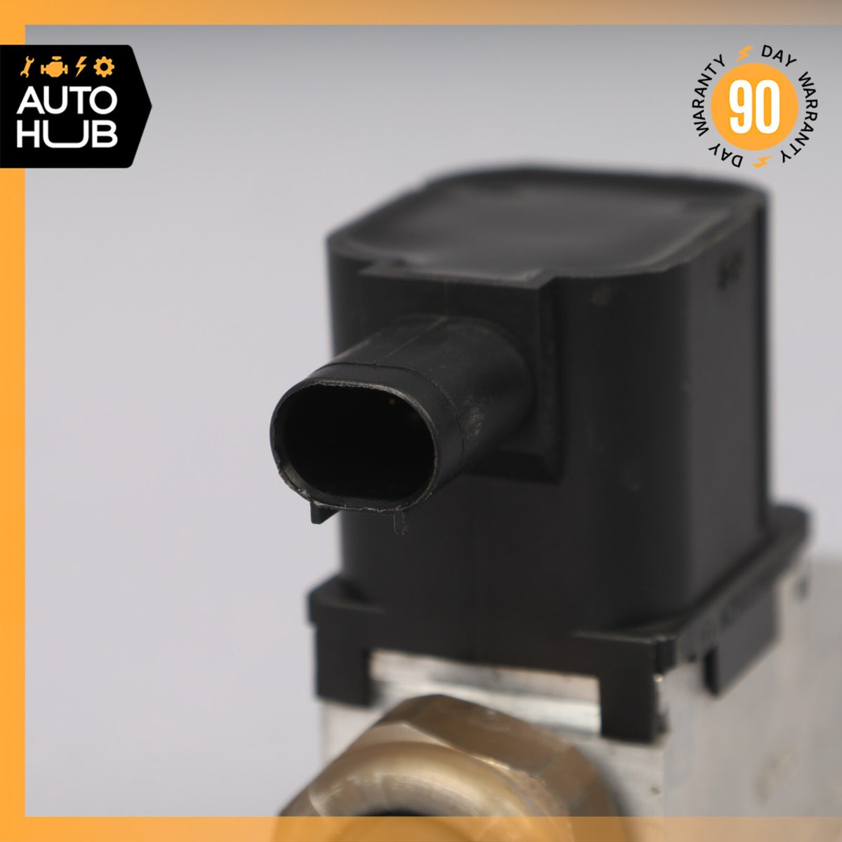 03-11 Mercedes W211 E550 CLS500 E350 Air Airmatic Suspension Valve Block OEM - photo 2