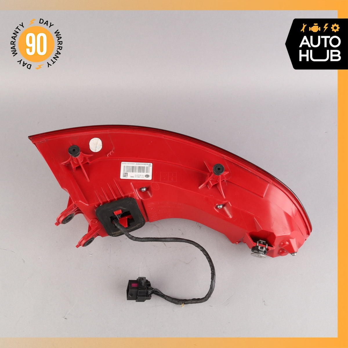 15-18 Porsche Macan 95B S GTS Right Side Outer Tail Light Lamp 95B945096E OEM - photo 18