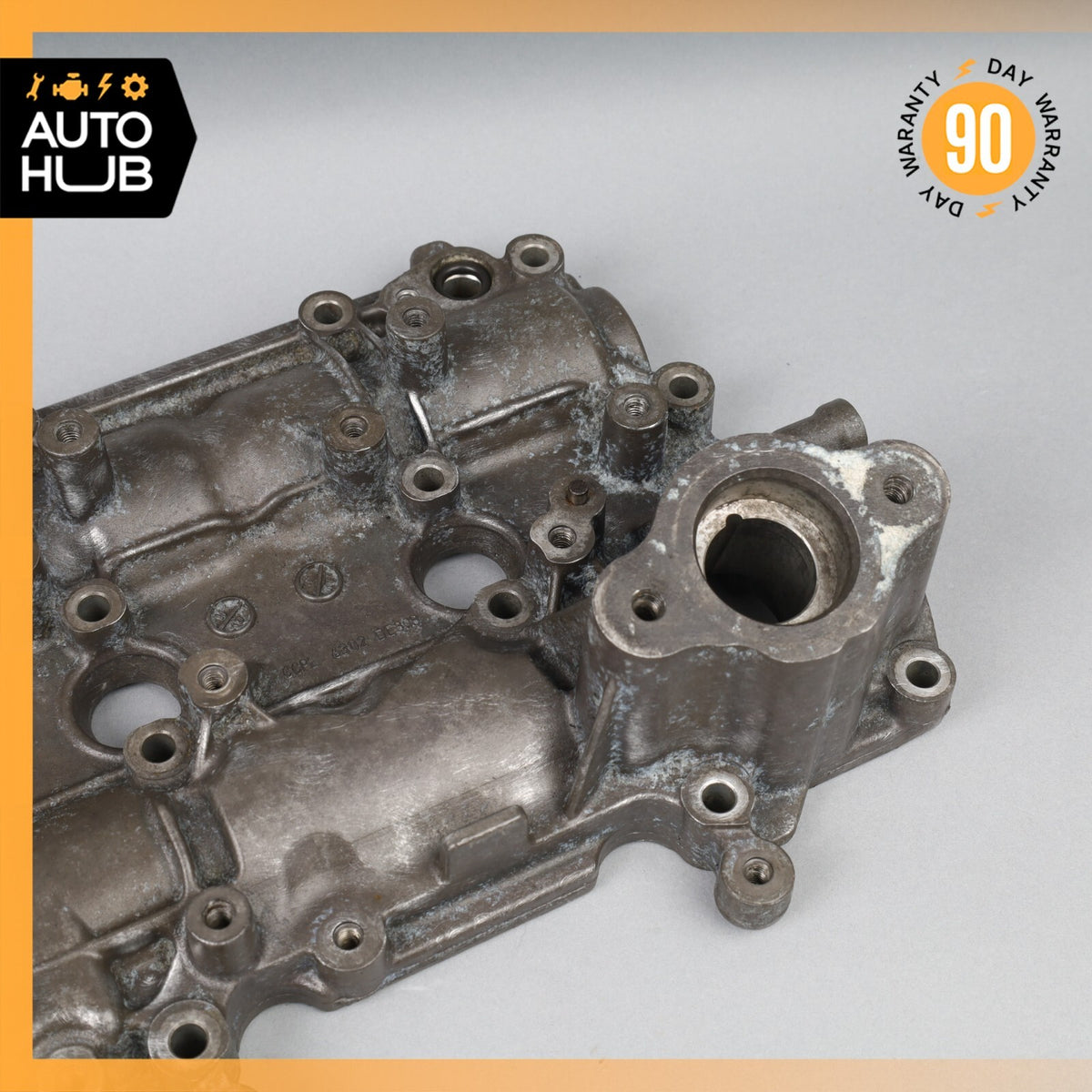 Aston Martin DB11 / C63 M177 Right Side Engine Cylinder Head Valve Cover OEM 7k - photo 6