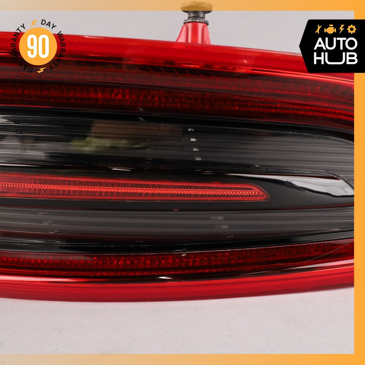 15-18 Porsche Macan 95B S GTS Left Side Outer Tail Light Lamp 95B945095E OEM - photo 7