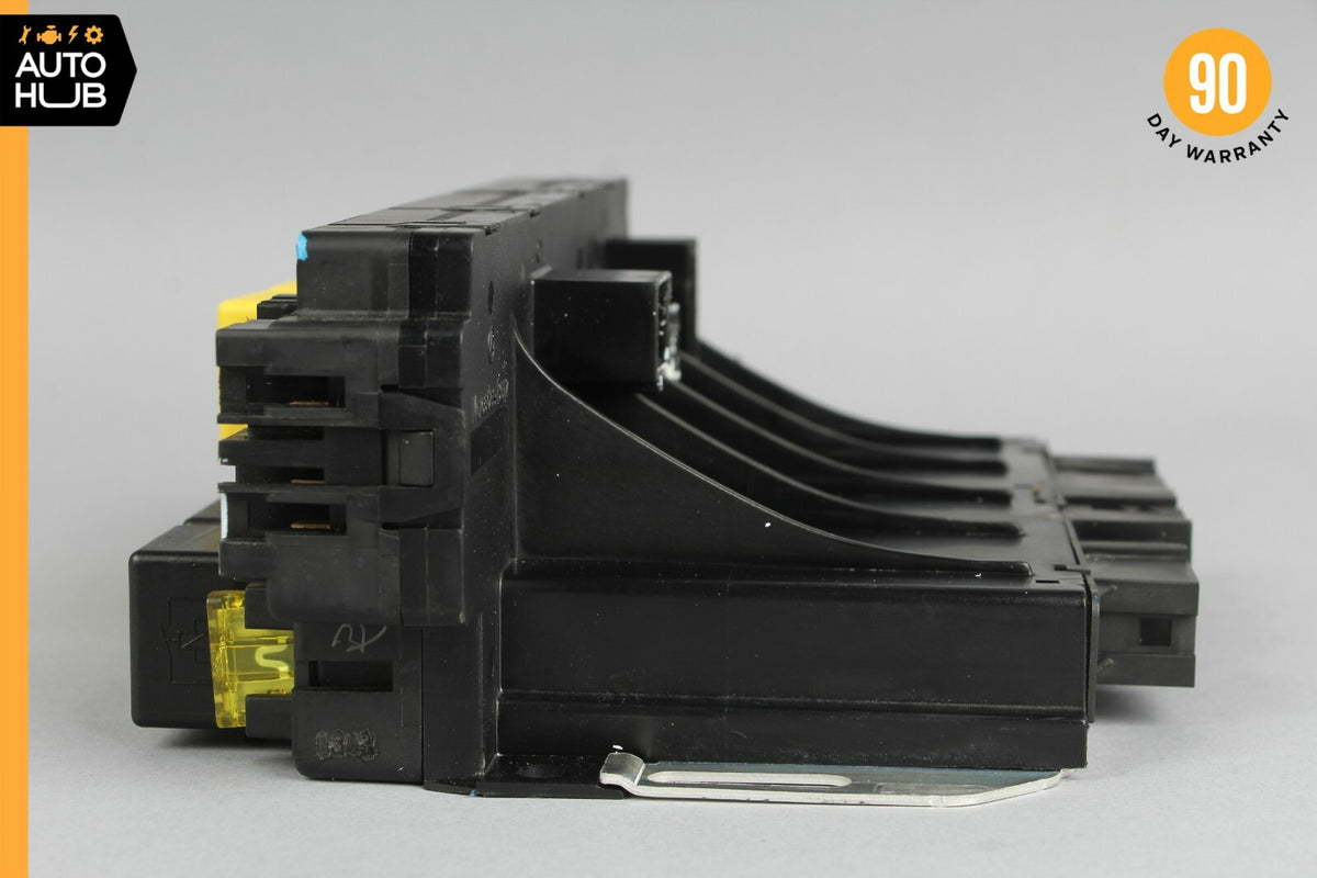 03-12 Mercedes R230 SL500 SL550 SLR Front Left SAM Fuse Box Control Module 82k - photo 7