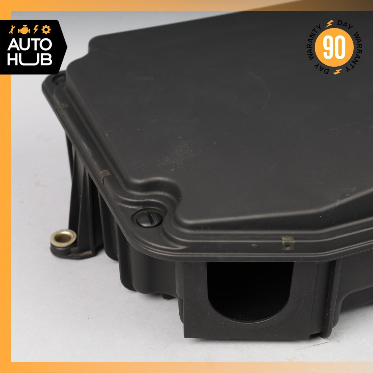 04-19 Maserati GranTurismo M145 Engine Fusebox Control Module Bay Cover OEM 76k - photo 2