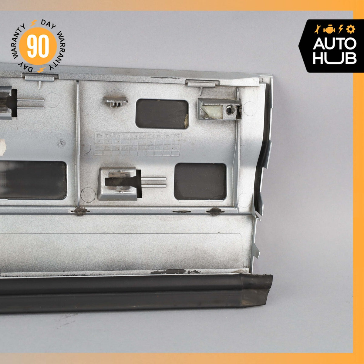 11-18 Porsche Cayenne 958 GTS Rear Left Side Lower Door Molding OEM - photo 8
