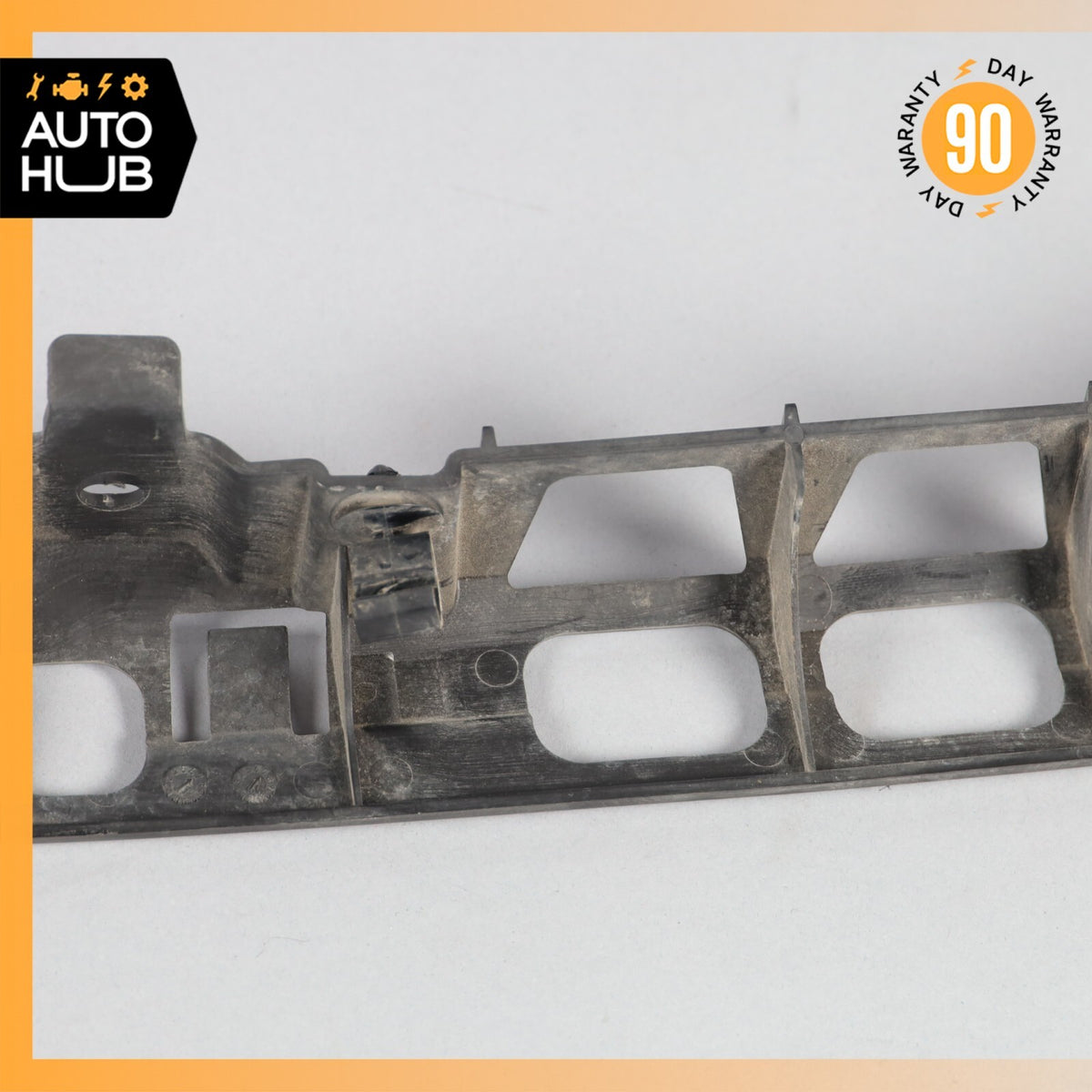 11-18 Porsche Cayenne 958 Hybrid S Rear Center Bumper Support Bracket OEM - photo 5