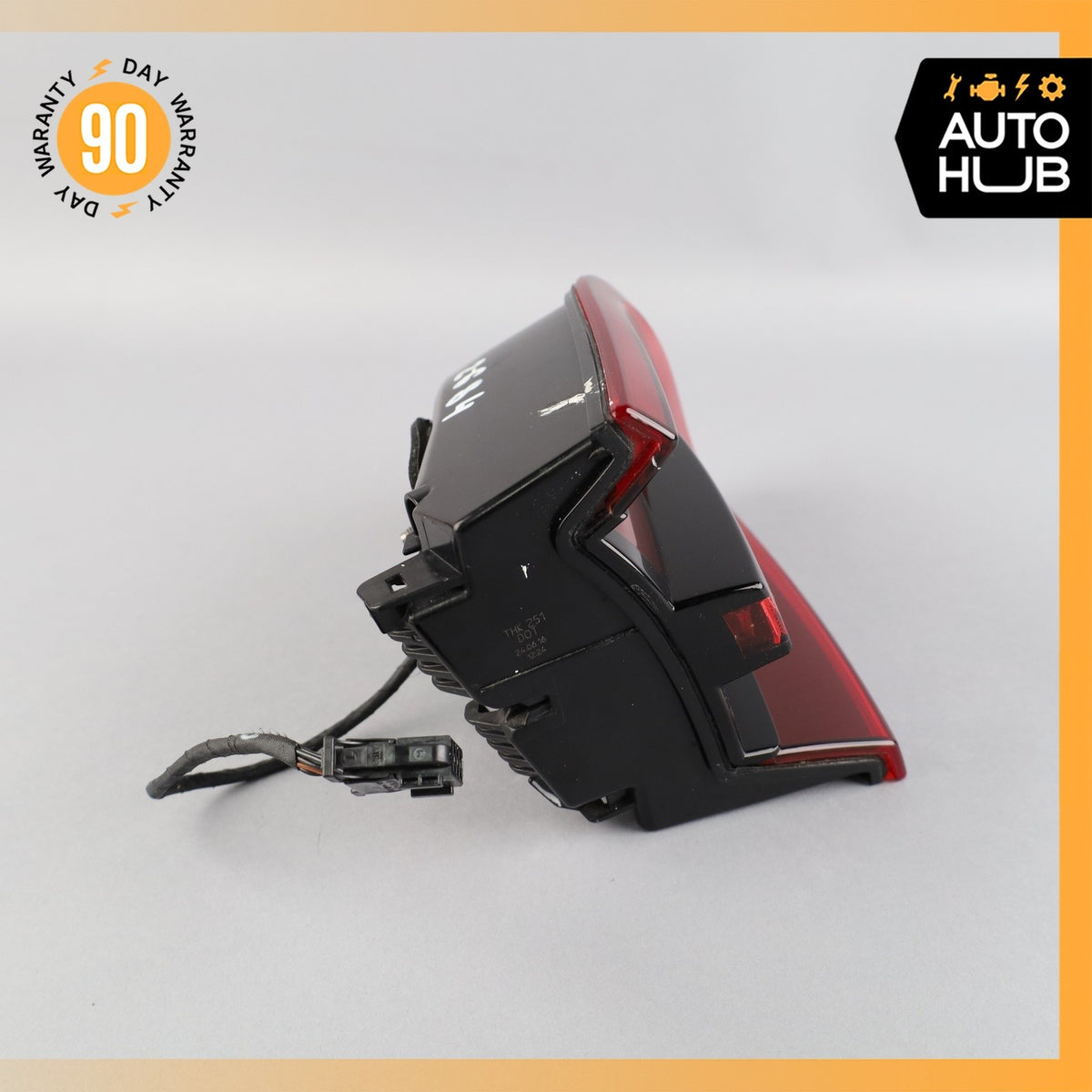 15-18 Porsche Macan 95B GTS Rear Left Side Inner Tail Light Lamp 95B945093C OEM - photo 12