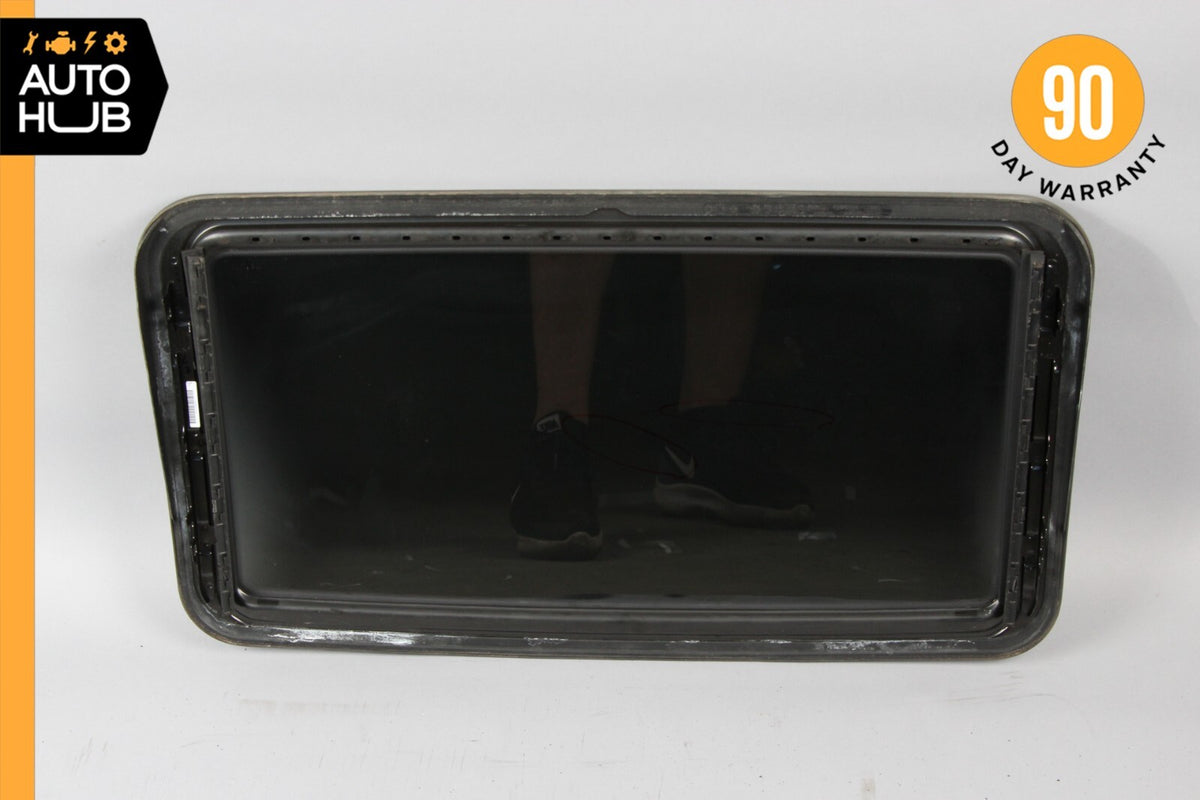 06-13 Mercedes W164 ML63 AMG ML350 R350 Sunroof Sun Roof Glass 2517800021 OEM - photo 8