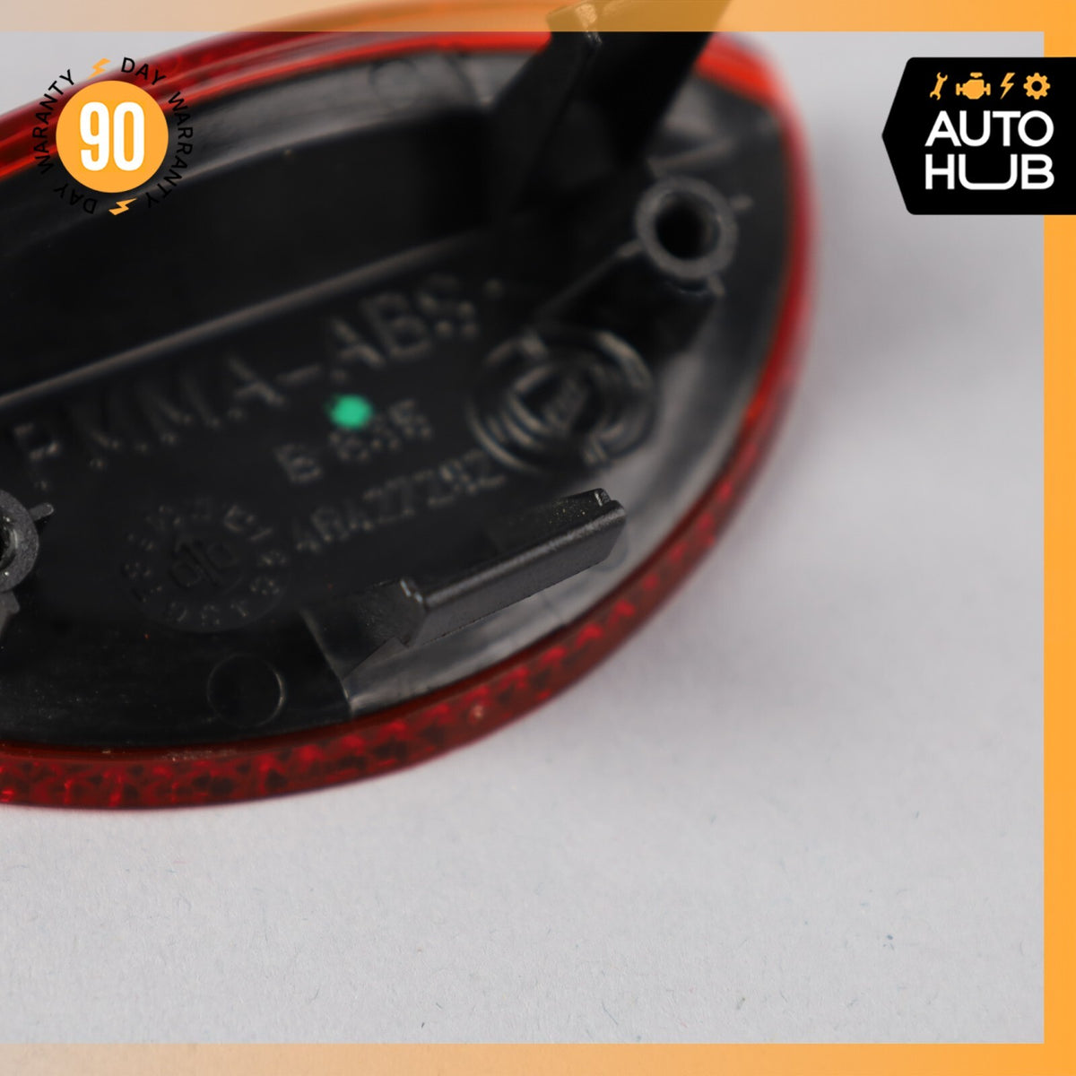 08-19 Maserati GranTurismo GranCabrio Front Left Door Panel Interior Light OEM - photo 5