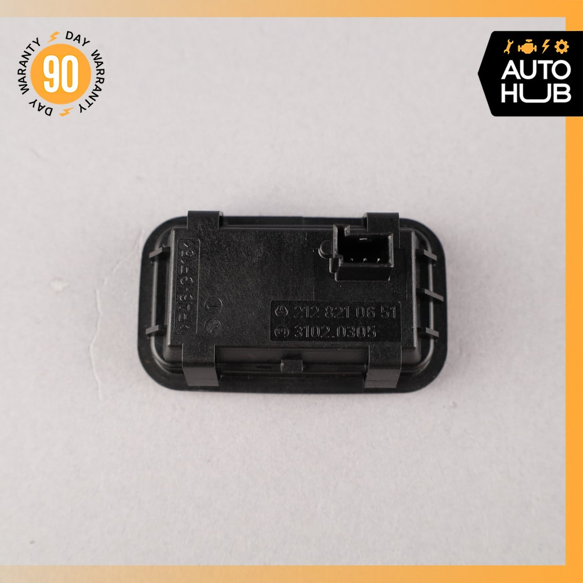 Mercedes X253 GLC300 GLK250 Trunk Tailgate Close Button OEM 78k - photo 8