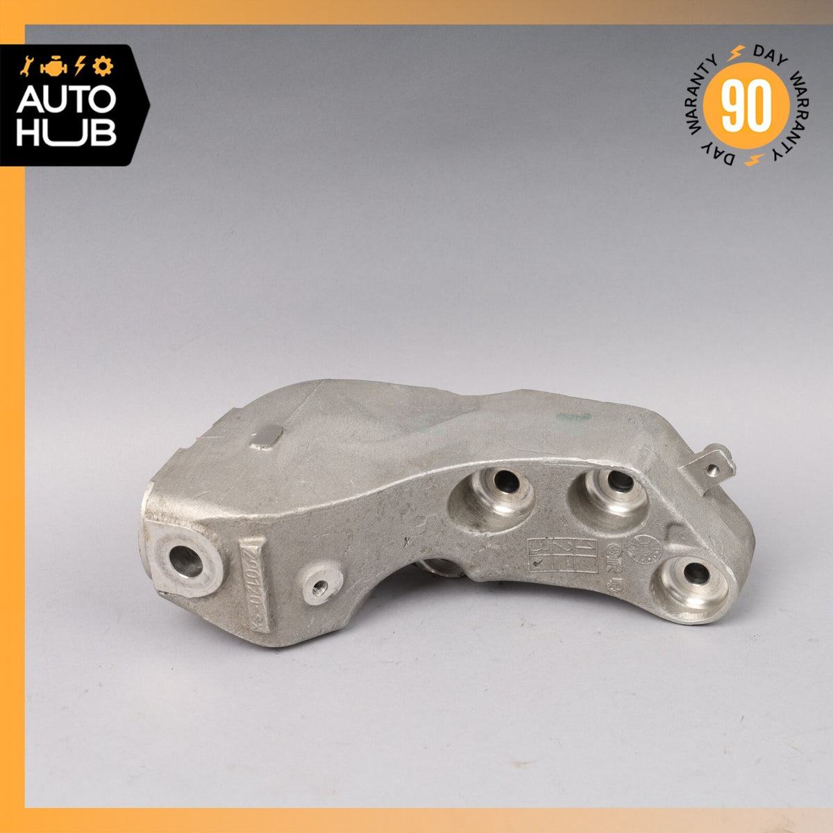 14-18 Maserati Ghibli 3.0L Engine Motor Bracket Mount Left Driver Side OEM 51k - photo 1