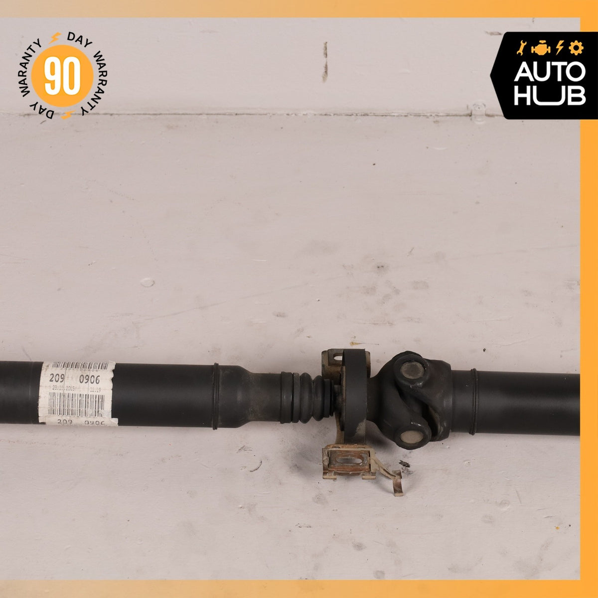 03-06 Mercedes W209 CLK500 Driveshaft Propeller Shaft 2094100906 OEM - photo 4