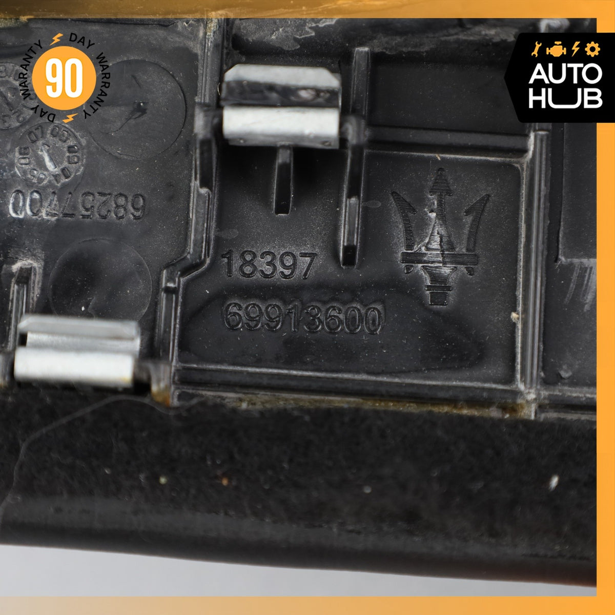 08-17 Maserati GranTurismo M145 Front Left Interior Door Panel Armrest OEM 74k - photo 9