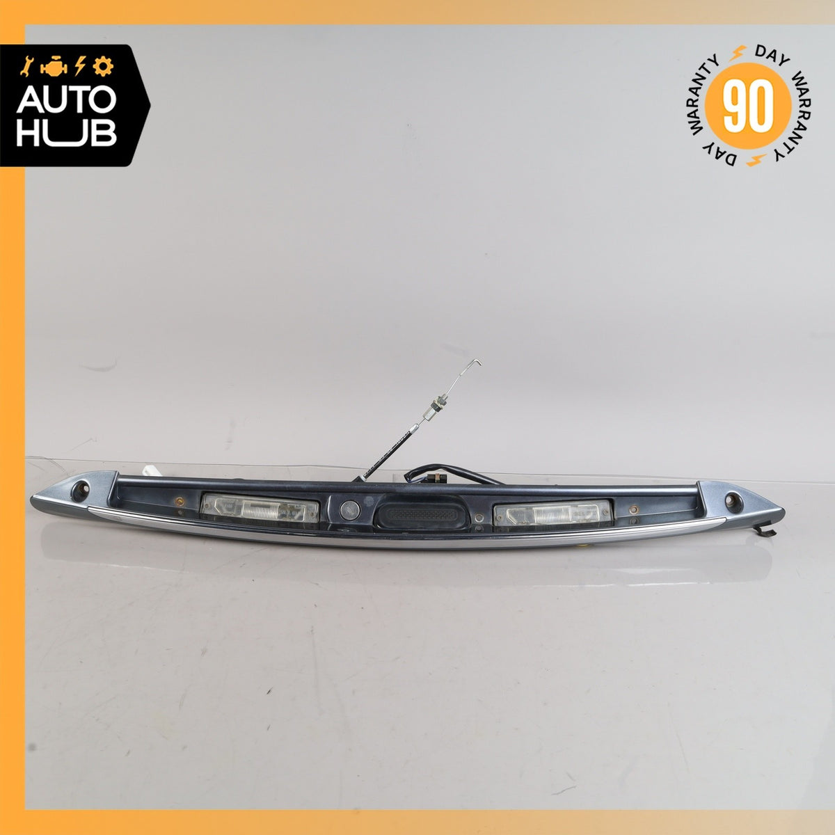 03-13 Maserati Quattroporte M139 Rear Trunk Lid Moulding Plate w/Lights OEM 84k - photo 7