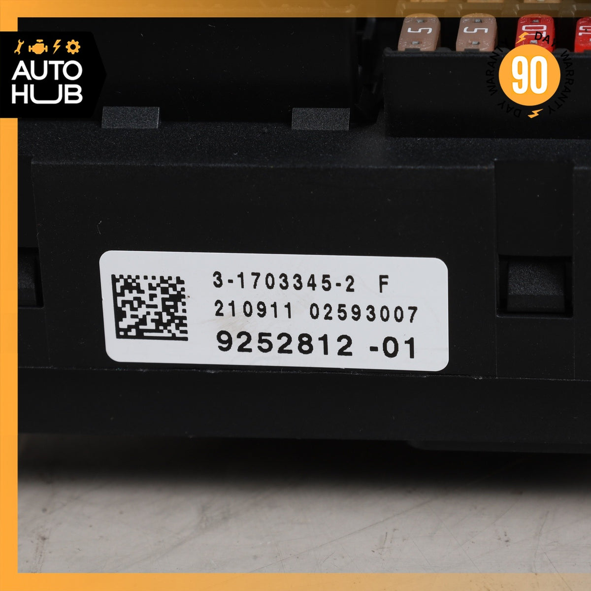 BMW F10 550i 650i Rear Trunk Power Distribution Fuse Relay Box OEM - photo 8