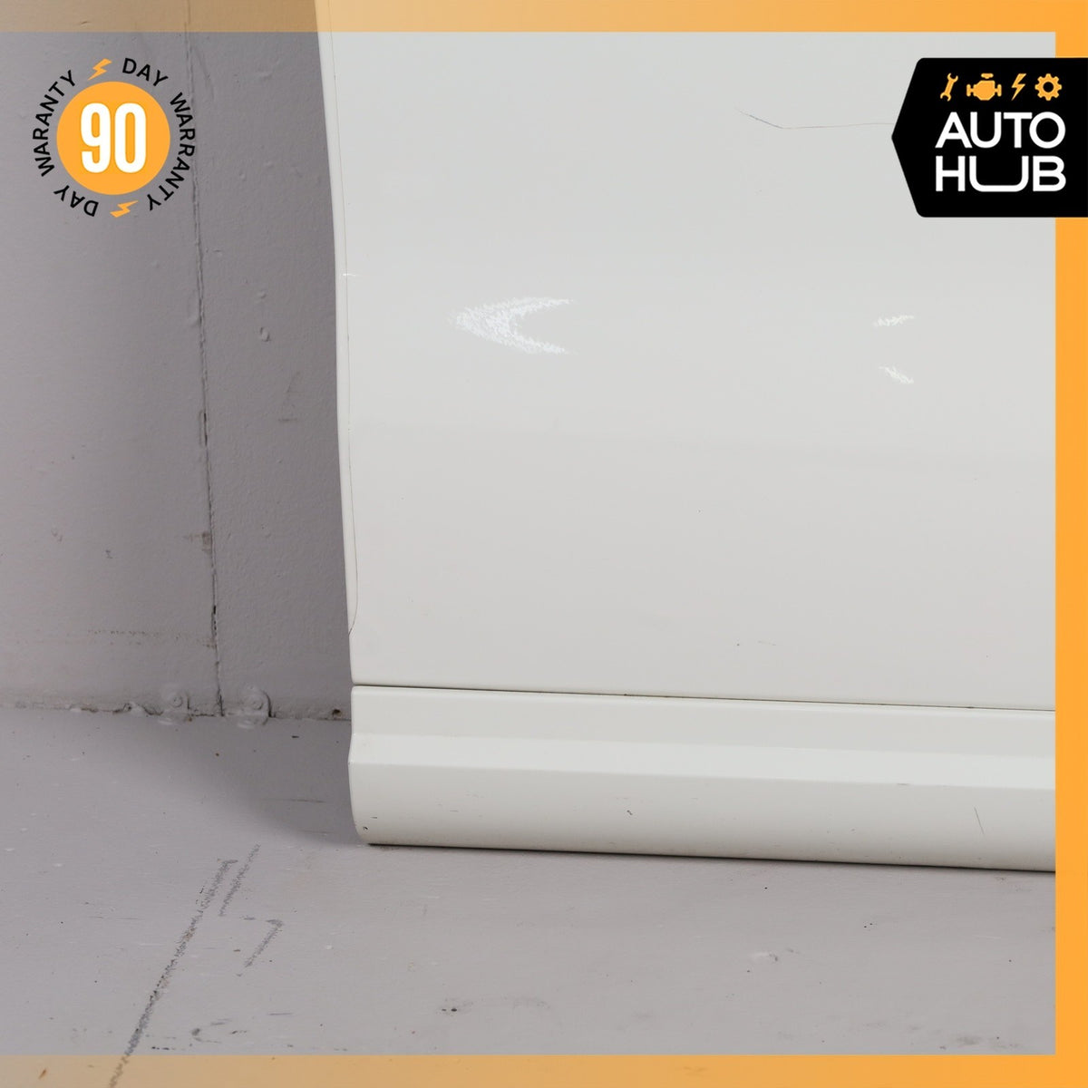 17-22 Maserati Levante M161 Front Right Passenger Side Door Shell White OEM 89k - photo 7